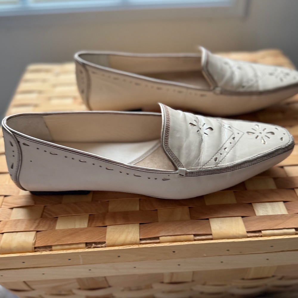 Cole Haan City Leather Flats Ivory Perforated Slip-On Shoes Sz 8.5 y2k‎ 2000's